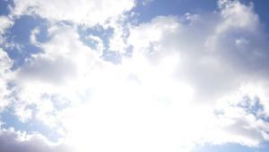 Слънчево и топло време