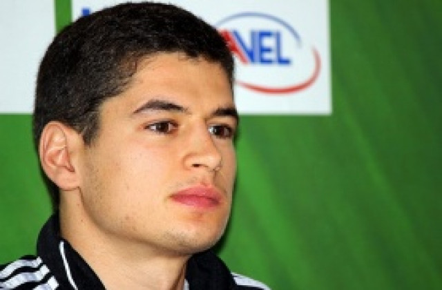 Горанов взе фланелката на Йеленкович