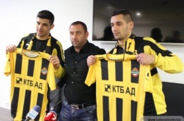 Ботев с двоен трансфер, привлече футболисти от Динамо Букурещ