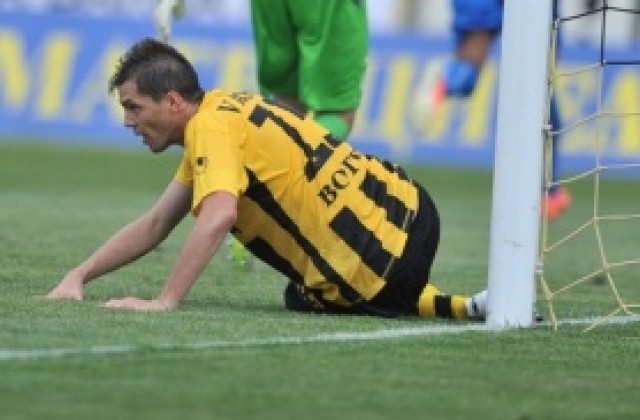 Мъри изхвърли Домовчийски от Ботев