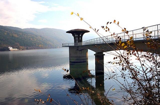 Живакът в термометрите пак скача до 13°