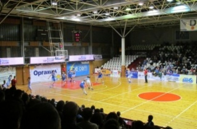 Дунав 8806 излезе на върха след успех в Хасково