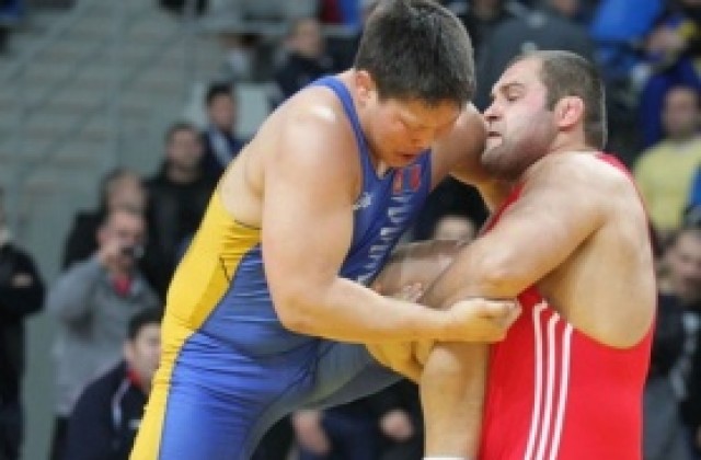 Димитър Кумчев спечели най-оспорвания финал на държавното по борба