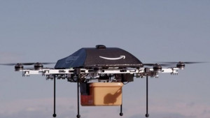 Безпилотни самолети се борят с преписването в клас