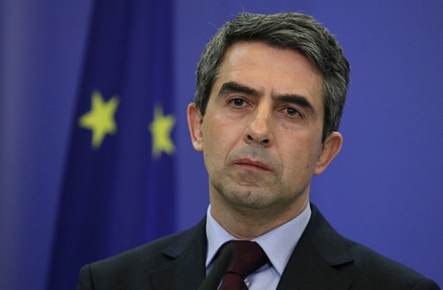 Президентът Плевнелиев открива българо-китайски бизнес форум в Пекин