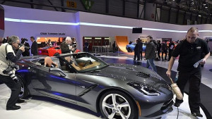 Corvette Stingray е автомобил на 2013 година в САЩ