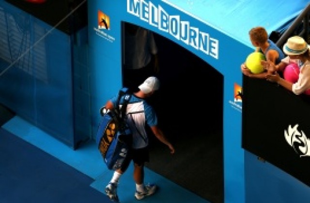 Сепи съсече надеждите на Хюит в мача-бижу на първия кръг