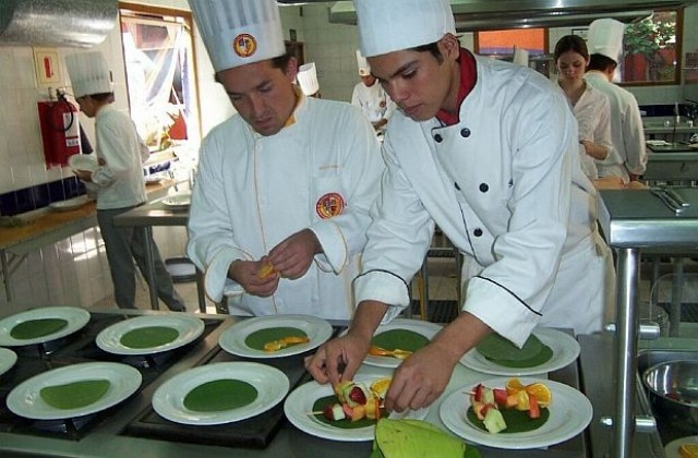 Знаете ли как готвят в ресторанта?