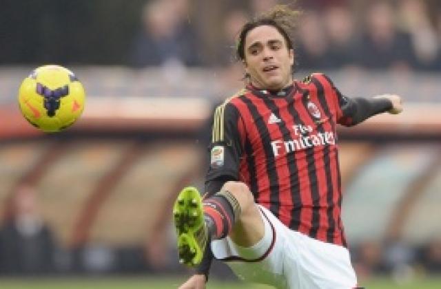 Фиорентина спасява Милан от Матри