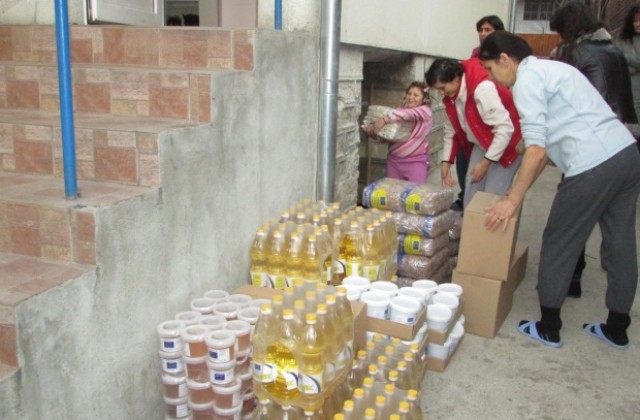 Пет тона хранителни помощи получиха социални заведения в Горнооряховско