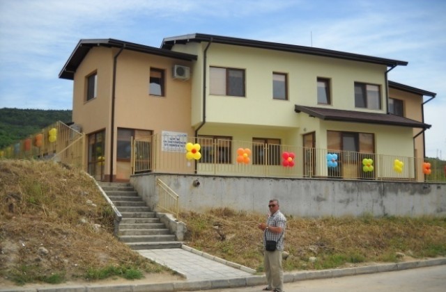 Къщички във Варненско приютяват деца в риск