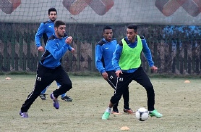 Уолас мина прегледи и направи първа тренировка с Левски