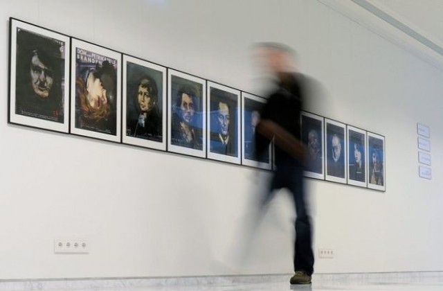 Парламентът на Бранденбург разреши портрети на Хитлер и Сталин в изложба