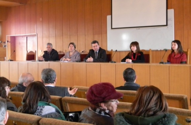 Близо 60 представители на местния бизнес се срещнаха с ръководството на НАП - В. Търново