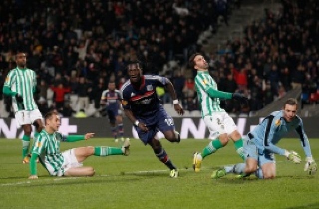 Този път нямаше прошка, Сити мушна 5 на Блекбърн и продължи за ФА Къп, Агуеро се завърна с гол