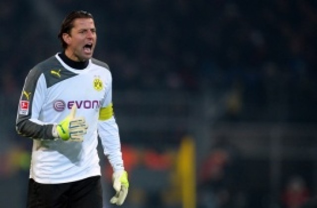 Вратарят на Дортмунд: Можем да преборим Байерн за титлата