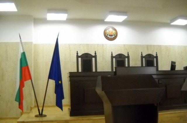 Гледат мярката за неотклонение на заподозрения за убийството в Казанлък