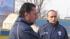 Треньорът на вратарите в Спартак Вн Денчев и Банков са