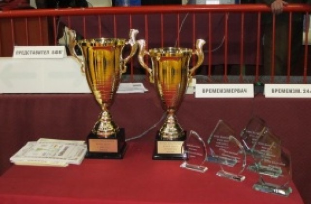 Нефтохимик срещу Хасково в дербито на четвъртфиналите за Купата