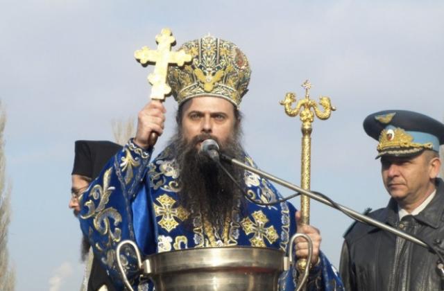 Забраниха на игумен, обвинен в секстормоз, да служи
