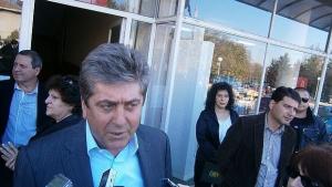 Първанов и Румен Петков да бъдат изхвърлени от БСП искат