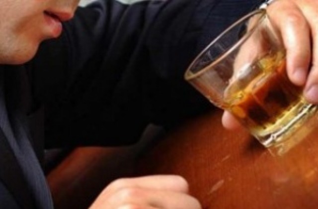 Пиян от с. Килифарево хванат зад волана в Трявна