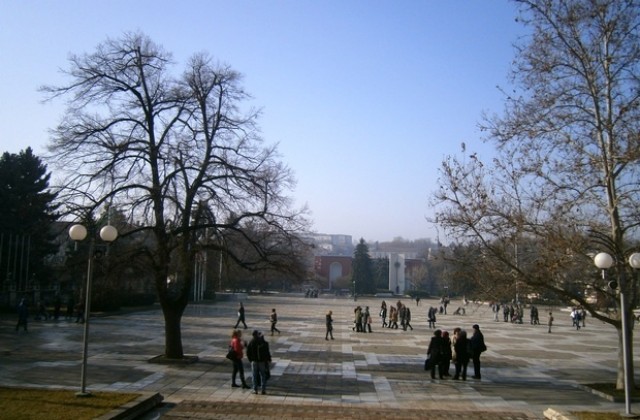 Дадоха старта на мащабния ремонт в центъра на Плевен