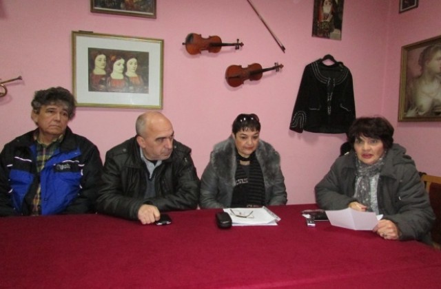 Интензивна творческа година започват съставите от НЧ Напредък в Г. Оряховица