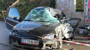 28годишен загина при катастрофа в Казанлък