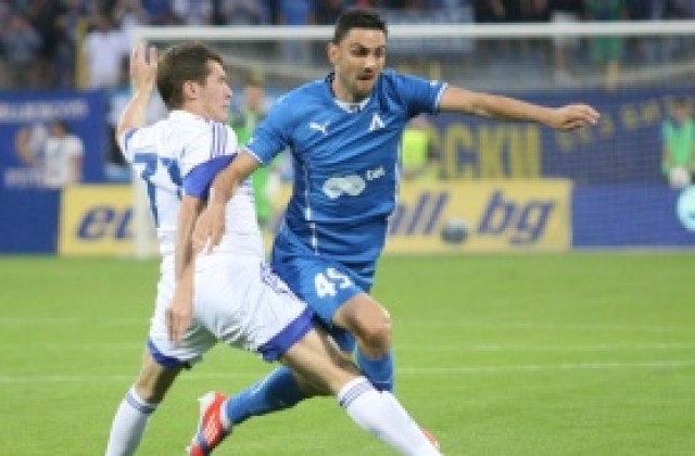 Владимир Гаджев продължава тренировки с Левски