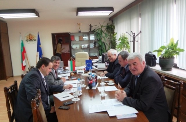 Пътят Русе-В. Търново и мост над Дунава при Силистра приоритетни за Северен централен район