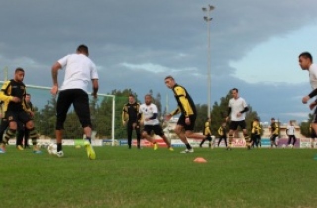 Ботев стартира годината с победа, всички нови „канарчета” дебютираха