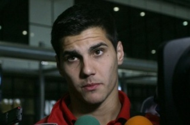 Официално: Пламен Крачунов подписа с ЦСКА за 2,5 години