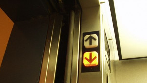 Модернизирането на асансьора в блока ще излиза 2000 лева