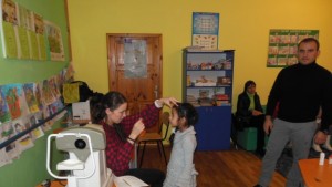 5 от децата са с мързеливо око а 10 трябва