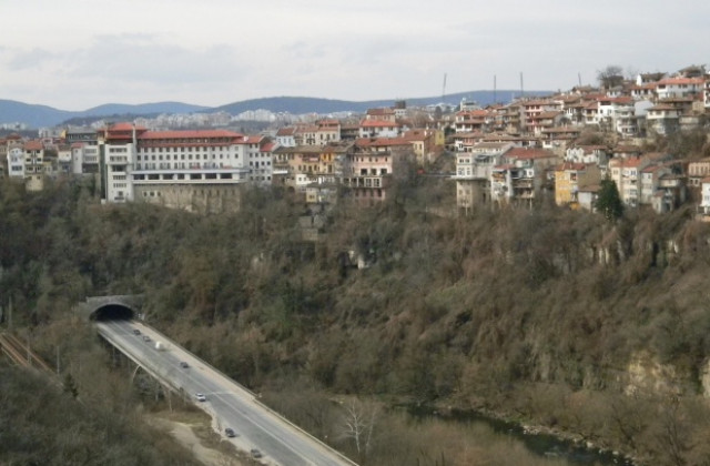 Лек ръст на безработицата, 32-ма се конкурират за едно работно място