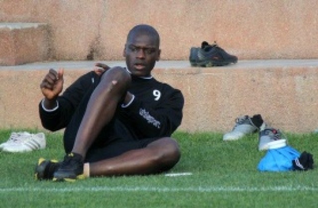 СНИМКИ: Локо Пд без Мендеш срещу Юрмала, отборът тренира на две групи