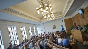 Столичните общинари си увеличиха заплатите с близо 1000 лв