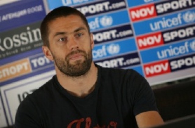 Левски взима поне още един защитник