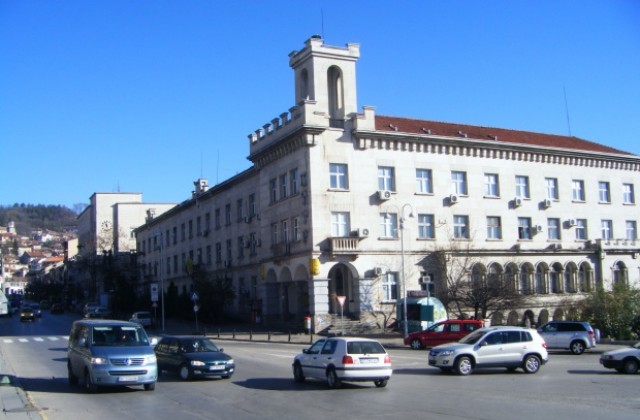 Драстична разлика в доходите на бедни и богати в областта