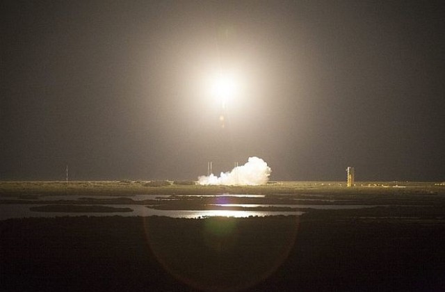 НАСА изстреля телекомуникационен сателит от ново поколение