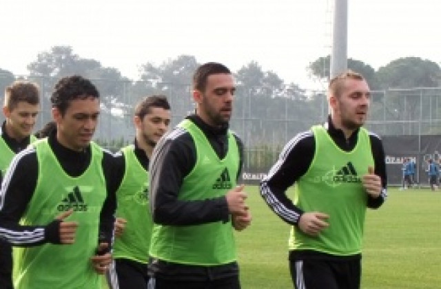 Защитник на Лудогорец аут до края на лагера в Турция