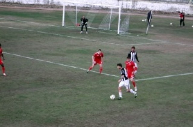 Локо Сф би Вихрен с 5:3 в контрола