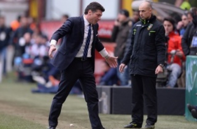 Мадзари тръгна срещу феновете: Все едно играхме на празен стадион!