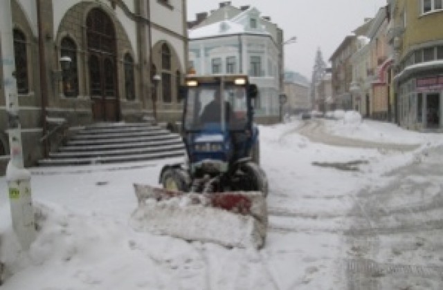 Пейо от БКС замръкна без обяд, рина до сутринта