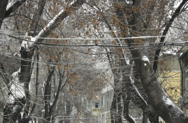 Стотици варненци се оплакват от токови удари