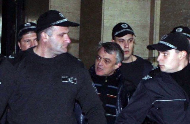 Бисер Миланов-Петното остава постоянно в ареста