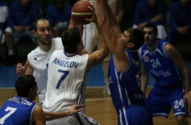 Черно море порт Варна среща ИУ и Черноморец в контроли