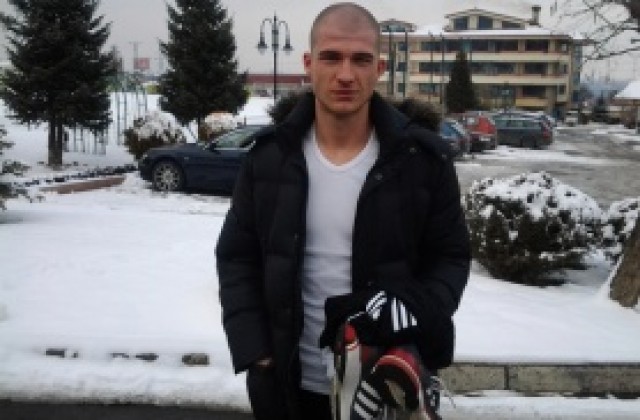 СНИМКИ: Павел Чмовш продължава с прегледите, чехът впечатлява с физика