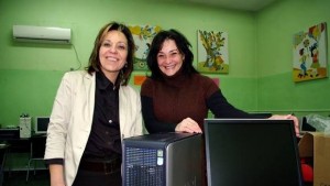Дарение от 33 компютри получиха училища и културни институти